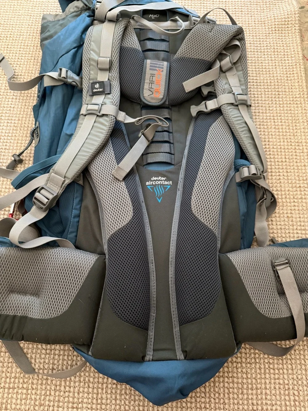 Deuter ACT Lite 65+10 Blue Hiking Backpack